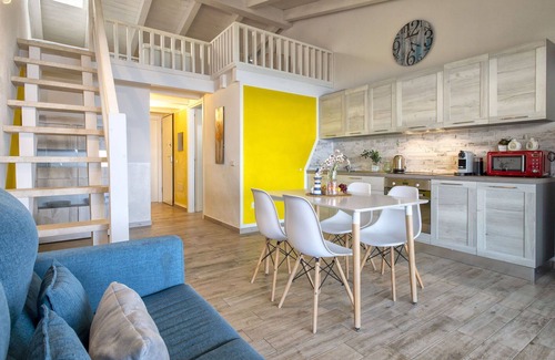 La Ciaccia Apartment | Cosy apartment for 4 people with A/C, TV, patio, pets allowed and parking