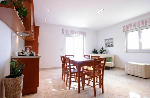 Brda Apartment | Cosy apartment for 5 guests with WIFI, pool, A/C, TV, balcony, panoramic view and parking