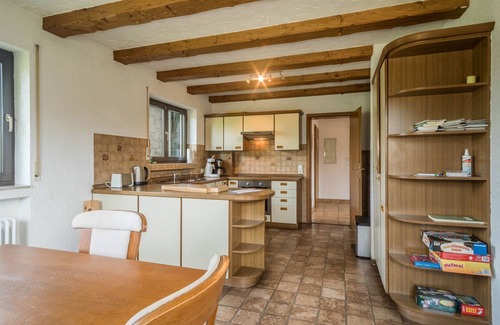 Oberteuringen Apartment | Cosy Apartment “Im Haus Metzger” near Lake Constance with Wi-Fi & Balcony