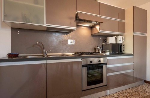 Cortazzone House | Cosy apartment in villa for 3 guests with pool, terrace, pets allowed and parking