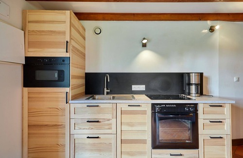 Savigny House | Cosy apartment in villa for 3 people with WIFI, TV, patio, pets allowed and parking