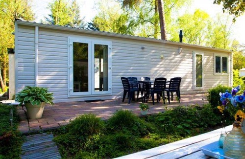 Schaarsbergen House | Cosy apartment in villa for 4 guests with pool, WIFI, TV, terrace and parking