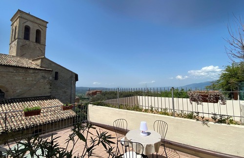 Montefalco Apartment | Cosy Apt.in Montefalco incl.panoramic view terrace