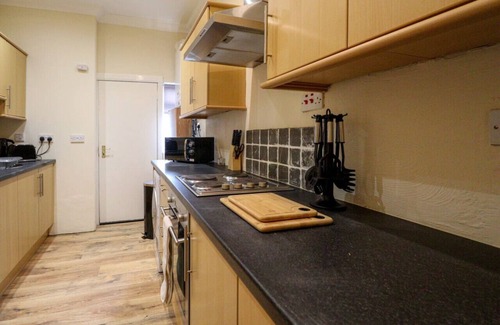Ardrossan Apartment | Cosy Ardrossan Apartment