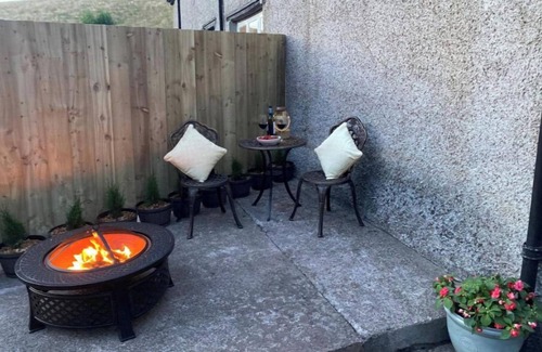 Talgarth Cottage | Cosy, comfy & tranquil farm cottage with log fire & country walks from the door