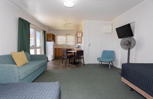 Omanu Resort | Cosy Corner Holiday Park