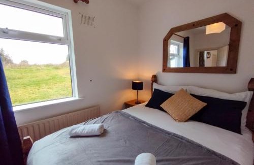 Galway House | Cosy Cottage by the Sea