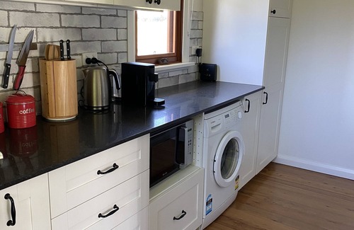 Ellerslie Other | Cosy Cottage on a cattle and sheep property.