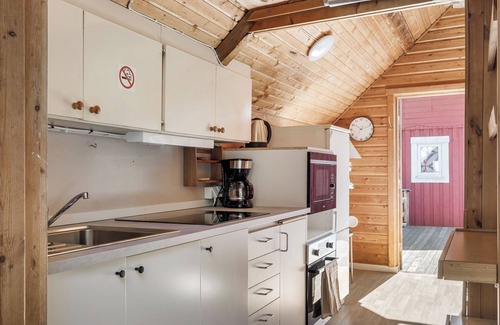 Djurhamn Cabin | Cosy Cottages Close To Water
