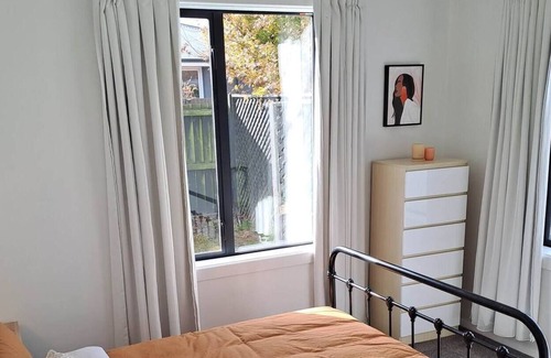 Christchurch House | Cosy, Functional and Friendly!