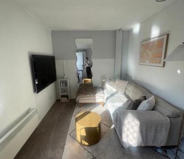 Geilston Bay House | Cosy Getaway for 2