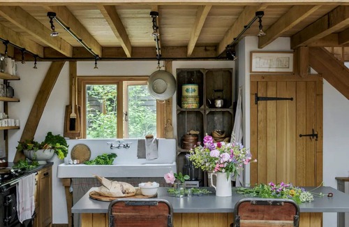 Forest Row House | Cosy Getaway in boutique barn nesteled in Ashdown Forest