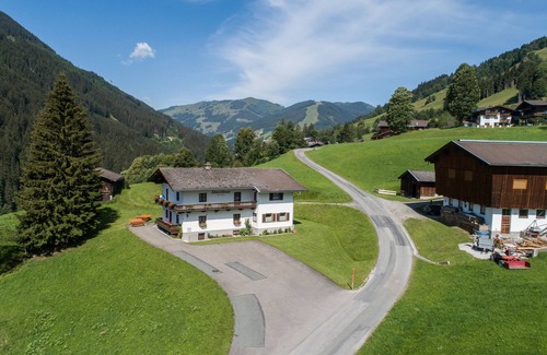 Vorderglemm House | Cosy holiday home with a lovely terrace