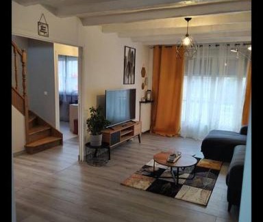 Sainte-Genevieve-des-Bois Villa | COSY HOME - Wifi - Paris/Orly - Accès 24/24
