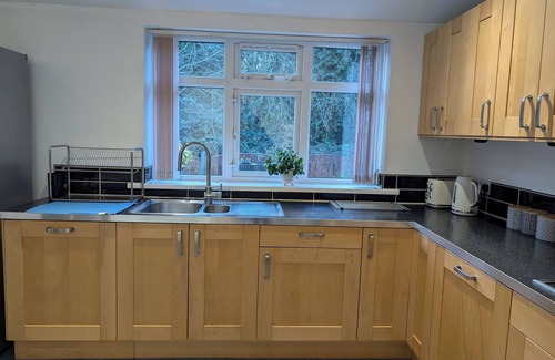Colton House | Cosy Home Across from Temple Newsam