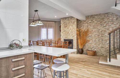 San Bartolome de Pinares House | Cosy House in San Bartolomé de Pinares with Mountain View