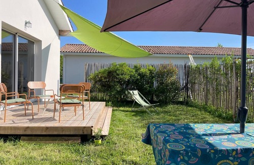 Le Porge House | Cosy house in the heart of Le Porge with garden, close to amenities.