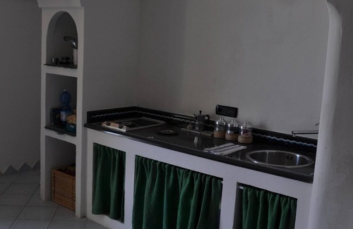 Furore Villa | Cosy House On the Sea. 2 Pax, Into a Natural Cliff