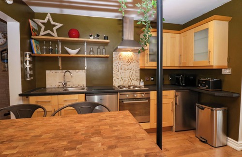 Whitehaven Cottage | COSY LAKE DISTRICT VILLAGE APARTMENT, pet friendly in Whitehaven