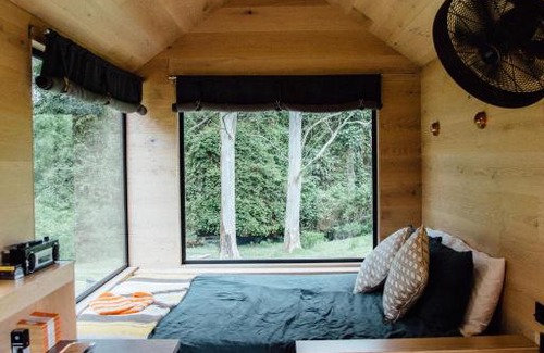 Beaumont House | Cosy Off-Grid Cabin in Kangaroo Valley - Miguel