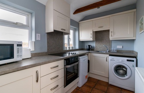 Sea Palling Cottage | Cosy, quirky, charming coastal cottage