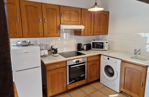 Estang House | Cosy, renovated country house in a quiet location with private garden