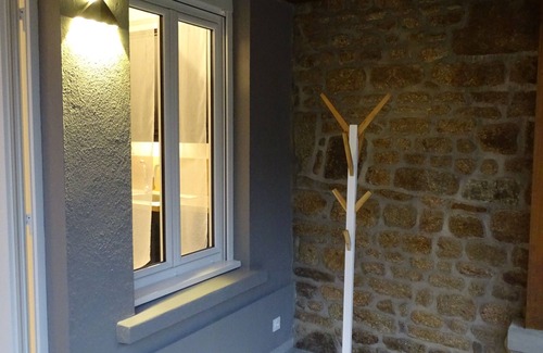 Faubourg d'Argentan Cottage | Cosy renovated house near the lake
