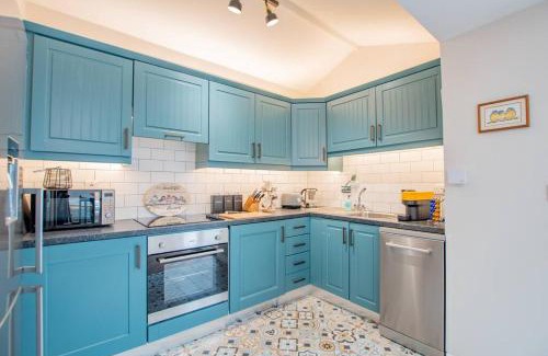 Claddagh House | Cosy Retreat in The City Centre