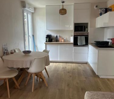 Aix-en-Provence Apartment | Cosy Rez de jardin - Clim & Parking