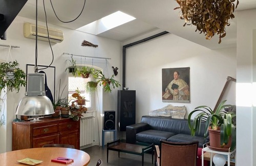 San Giovanni-Chiadino-Rozzol Bed & Breakfast | cosy room with sea view terrace in an architect's house