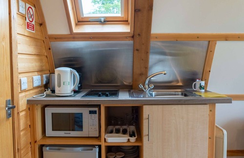 Weston Cabin | Cosy Rural Wooden Glamping Cabin