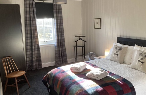 Dalmally House | Cosy Scottish West Highland Cottage River Orchy and Magnificent Mountain Views