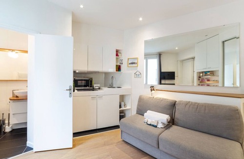 Vivienne Apartment | Cosy studio close to Grands Boulevards - Welkeys
