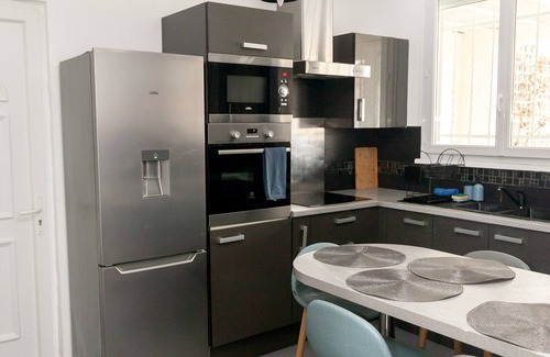 Gagny Apartment | Cosy T2 Gare Entre Paris et Disneyland Familial
