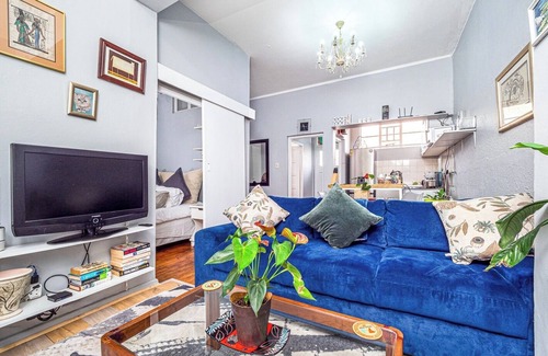 Rosebank Apartment | Cosy Victorian Style Full Apartment