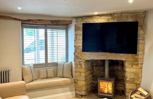 Witney House | Cotswold Cottage- Central Witney