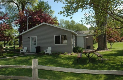 Fox Lake House | Cottage 1 on Beautiful Fox Lake!