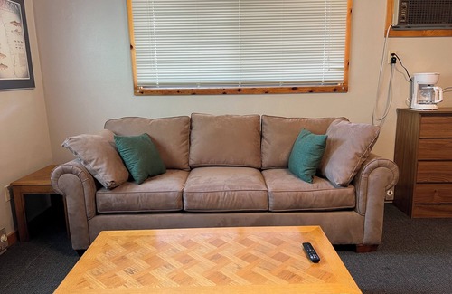 Big Horn County House | Cottage #2 at Three Mile