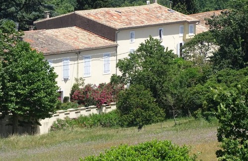Arzens Apartment | Cottage 2 bedrooms-5pers-private garden-shared pool