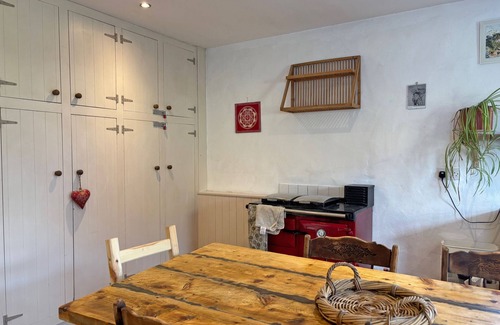 Moyard Cottage | Cottage 484 - Moyard - sleeps 6 guests in 3 bedrooms