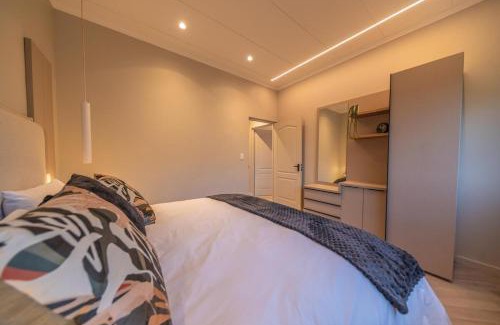 Simondium Ski Chalet | Cottage 6 - Leo Sky Farm