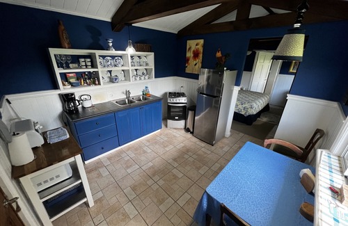 Jaramillo Cottage | Cottage above rainforest, stunning volcano view, beautiful gardens, Boquete