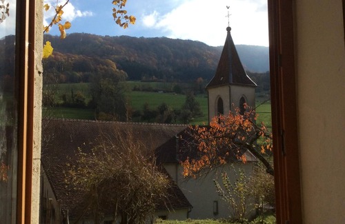 Ivrey Apartment | Cottage character in quiet village on the slopes of Mount Poupet