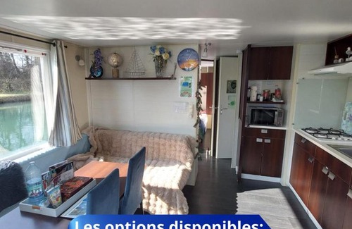 Saint-Usage Boat Rental | Cottage flottant jacuzzi privé en option gamme supérieure
