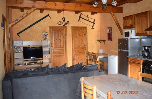 Saint-Sauves-d'Auvergne Cottage | cottage 60 m2 in quiet near the bourboule/Mount dore