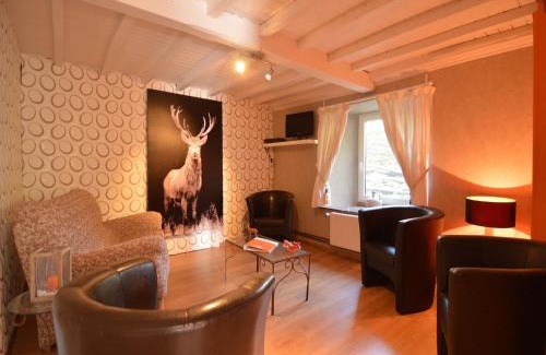 Ortho House | Cottage in Ardennes with Heated Pool