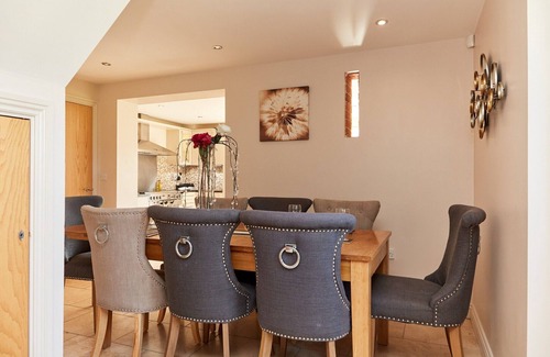 Dalbury Lees House | Cottage in Ashbourne with Games Room & Garden