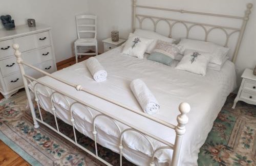 Credin House | Cottage Lavandes et Cottages Roses