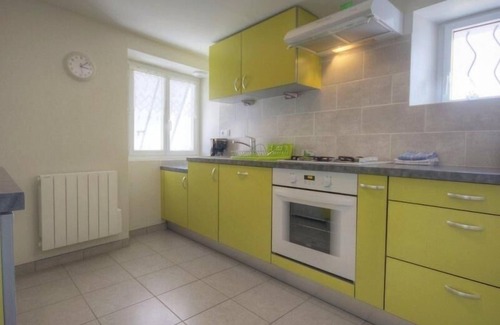 La Chapelle-Basse-Mer Cottage | Cottage near Loire with Wi-Fi and baby equipment