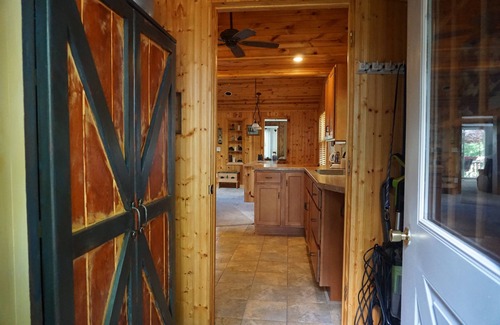 Redgranite House | Cottage on a crystal clear lake